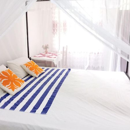 Calm House Dickwella Apartamento Exterior foto