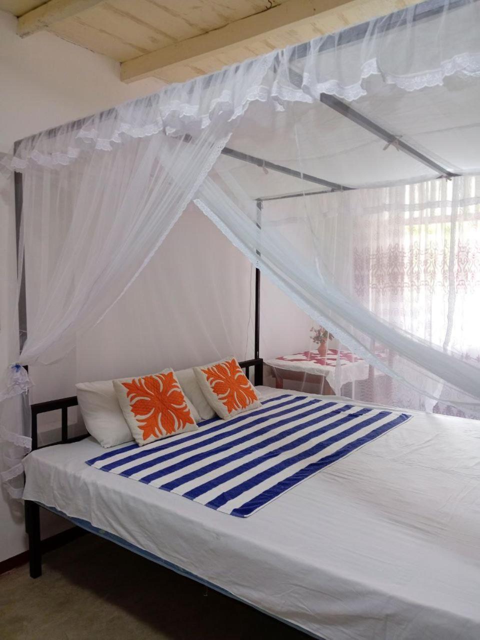 Calm House Dickwella Apartamento Exterior foto